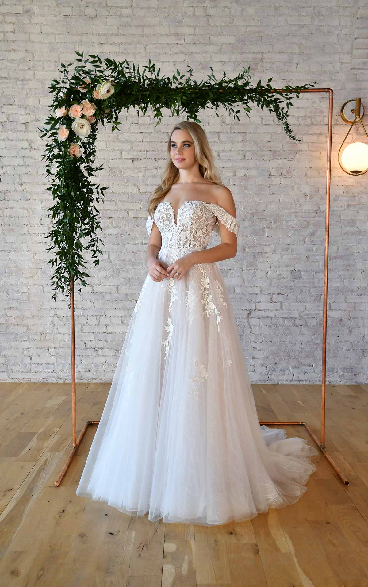 7372 Sweetheart Off-the-Shoulder Wedding Dress With Ballerina Skirt  by Stella York